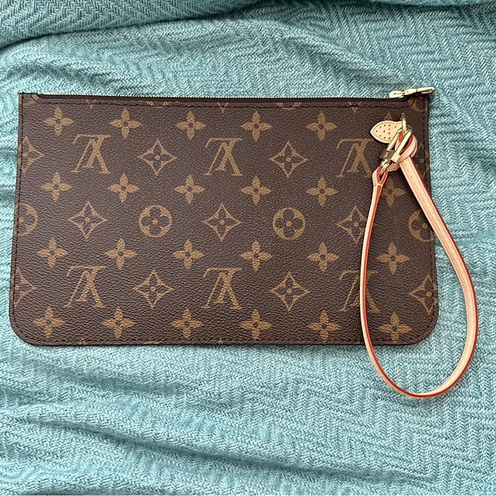 Louis Vuitton Neverfull GM Pouch NEW!